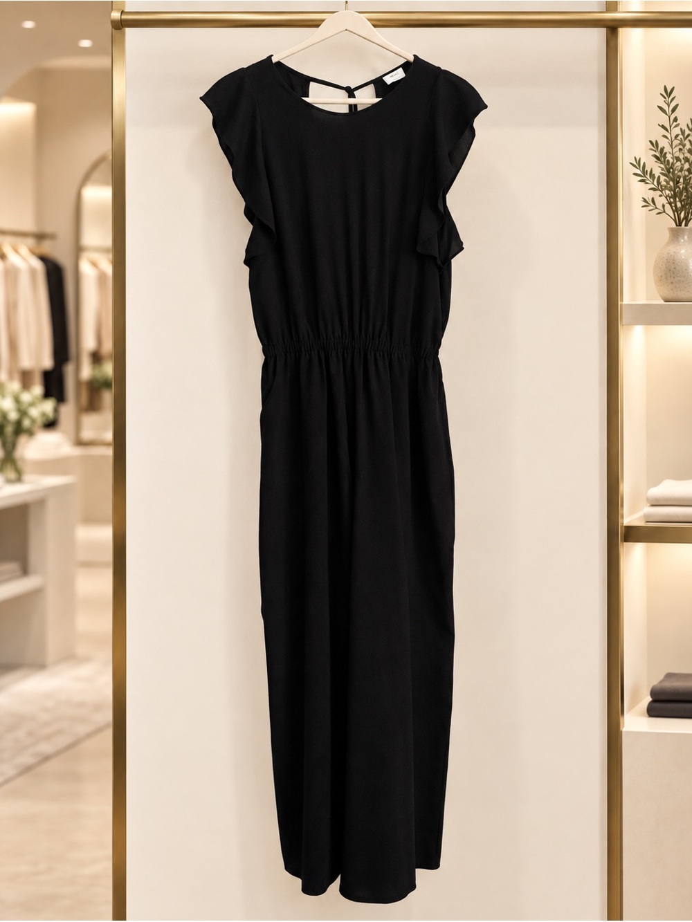 Aritzia Wilfred Black Flutter Sleeve Jumpsuit 🖤